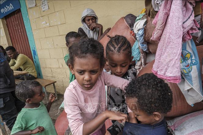 (Tư liệu) Trẻ em tại trại tị nạn ở Dessie, Ethiopia. Ảnh: AFP/ TTXVN