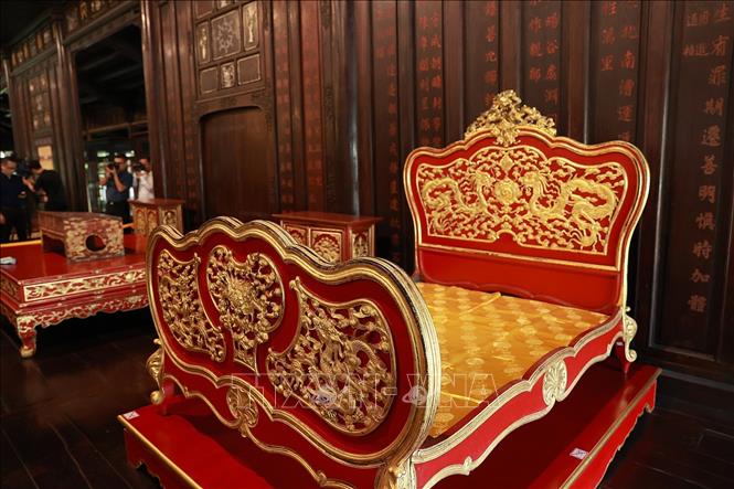 Long sàng của Hoàng đế Khải Định lưu trữ tại Bảo tàng Cổ vật Cung đình Huế. Ảnh: Dương Giang-TTXVN