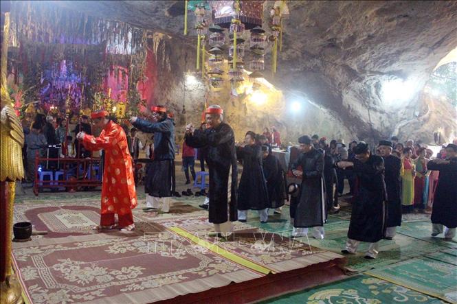 Trong ảnh: Hoạt động tế lễ trong ngày hội chùa Tam Thanh (15 tháng Giêng) năm 2023. Ảnh: TTXVN phát
