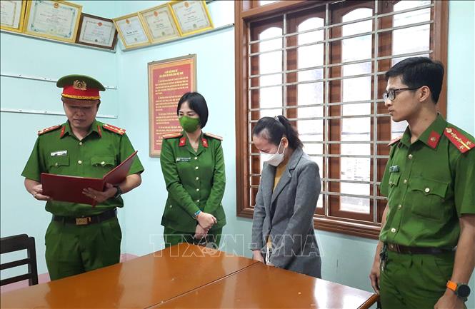 Cơ quan Cảnh sát điều tra Công an tỉnh Quảng Trị khởi tố bị can và bắt tạm giam bà Hồ Thị Hương Loan để điều tra về tội 