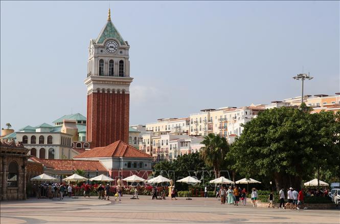 The Central Village clock tower in Phu Quoc city. VNA Photo: Lê Huy Hải