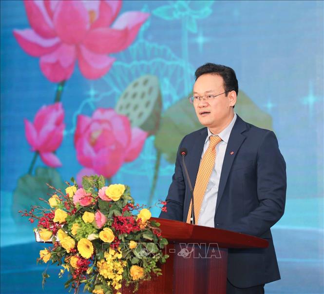 Vice Chairman of the State Committee for Overseas Vietnamese Affairs Mai Phan Dung speaks at the launching ceremony. VNA Photo: Thanh Tùng 