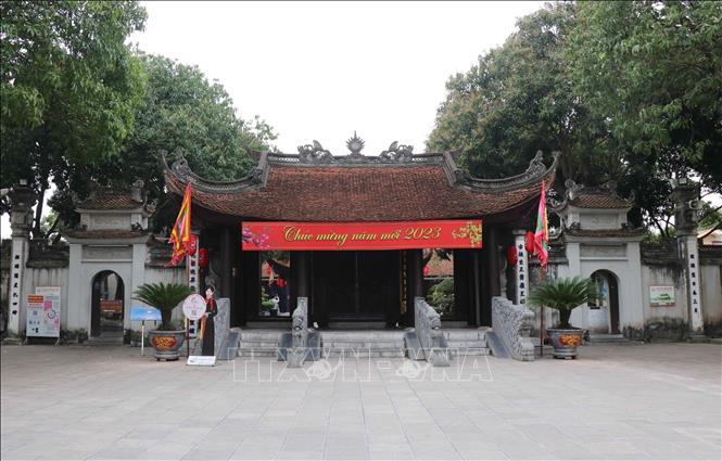 Trong ảnh: Cổng Ngũ long môn tại Đền Đô. Ảnh: Thanh Thương- TTXVN