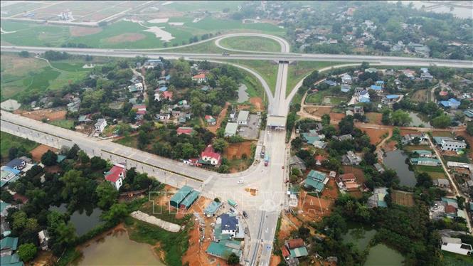 Điểm cuối của Dự án xây dựng đường cao tốc Tuyên Quang - Phú Thọ kết nối với cao tốc Nội Bài - Lào Cai đoạn Km 40+200 kết nối với núi giao IC9 đường cao tốc Nội Bài - Lào Cai thuộc xã Hoà Lộc, thị xã Phú Thọ, tỉnh Phú Thọ. Ảnh: Vũ Sinh – TTXVN