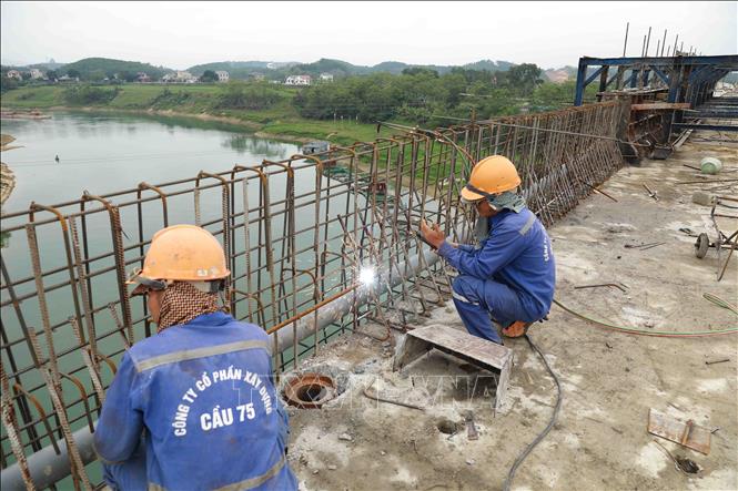 Tính đến hết tháng 3/2023, Dự án đã hoàn thành khoảng 60,84% khối lượng công việc. Ảnh: Vũ Sinh - TTXVN