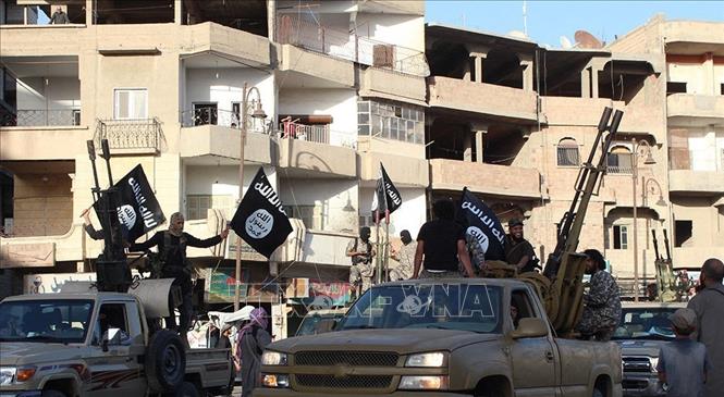 (Tư liệu) Các tay súng được cho là thành viên tổ chức “Nhà nước Hồi giáo