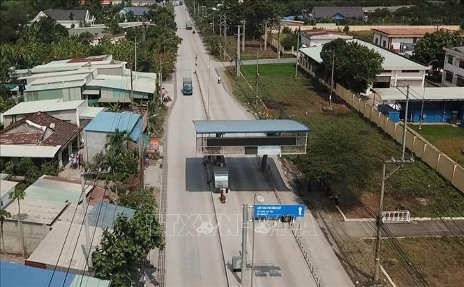 Trong ảnh: Dự án BOT đường 768 từ thành phố Biên Hòa đến huyện Vĩnh Cửu, tỉnh Đồng Nai. Ảnh: Công Phong - TTXVN