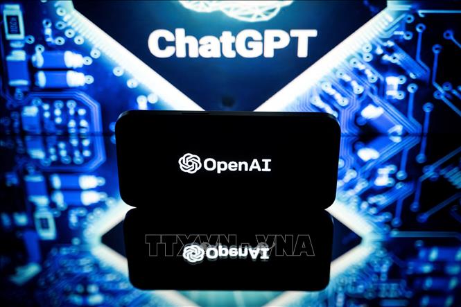 Biểu tượng OpenAI và ChatGPT. Ảnh: AFP/TTXVN