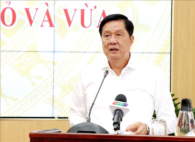 Trong ảnh: Phó Bí thư Thường trực thành phố Cần Thơ Phạm Văn Hiểu đề nghị xem xét lại các lĩnh vực ưu đãi. Ảnh: Thu Hiền - TTXVN