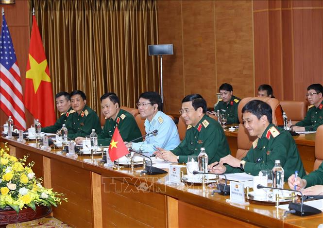 Bộ trưởng Quốc phòng Phan Văn Giang tiếp Đoàn Nghị sĩ Hoa Kỳ - Ảnh thời ...