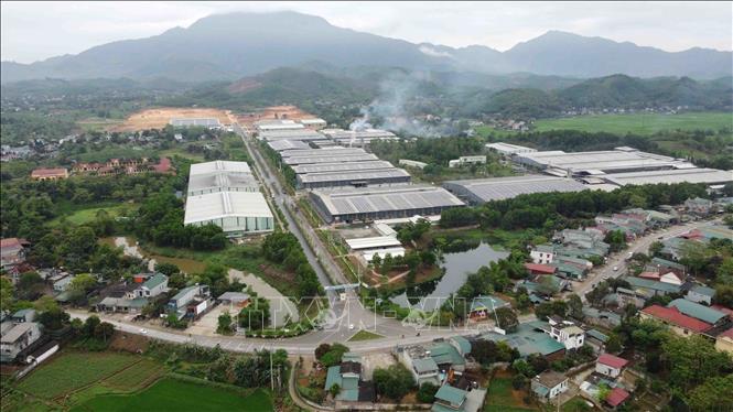 Cụm công nghiệp Thắng Quân thuộc huyện Yên Sơn, tỉnh Tuyên Quang được thành lập năm 2018, diện tích 35ha với các ngành sản xuất; chế biến nông lâm sản, thực phẩm, công nghiệp nhẹ, công nghiệp điện-điện tử, hiện nay đã lấp đầy đạt 60%. Ảnh: Vũ Sinh - TTXVN
