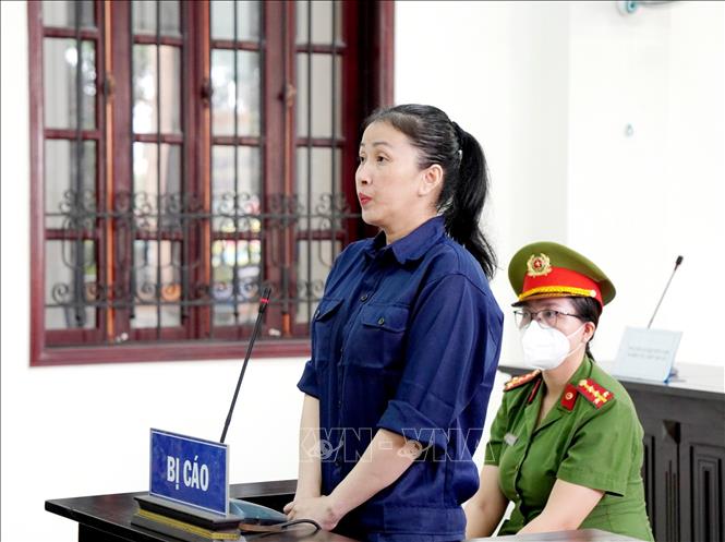 Trong ảnh: Bị cáo Nguyễn Thị Bích Thủy. Ảnh: Thành Chung - TTXVN