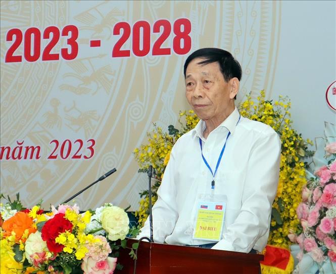 Trưởng ban Kiểm tra của Hội nhiệm kỳ III Vũ Ngọc Bảo phát biểu. Ảnh: Nguyễn Thùy Dương - TTXVN phát