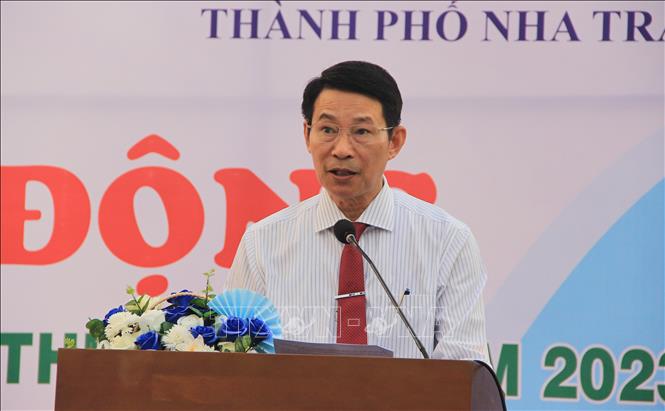 Trong ảnh: Ông Đinh Văn Thiệu, Phó Chủ tịch UBND tỉnh Khánh Hòa phát động Tháng hành động vì an toàn thực phẩm năm 2023. Ảnh: Phan Sáu - TTXVN