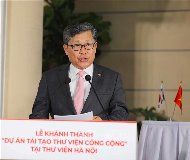 Thứ trưởng Bộ Văn hóa, Thể thao và Du lịch Hàn Quốc Chun Byong Keuk phát biểu tại lễ khánh thành. Ảnh: Thanh Tùng - TTXVN
