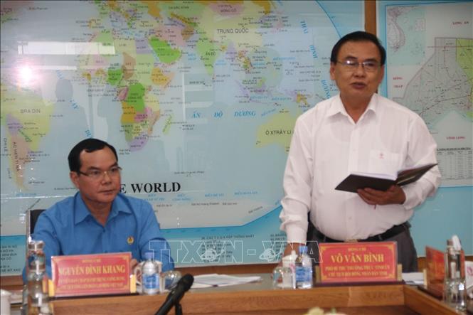 Trong ảnh: Phó Bí thư Thường trực Tỉnh ủy Võ Văn Bình phát biểu tại buổi làm việc. Ảnh: Minh Trí - TTXVN