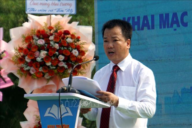 Ông Nguyễn Minh Nam – Phó Chủ tịch UBND thành phố Tam Kỳ phát biểu khai trương Thư viện số cộng đồng Tam Kỳ. Ảnh: Trịnh Bang Nhiệm - TTXVN