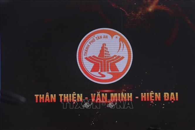 Logo và slogan của Thành phố Tân An được công 
bố