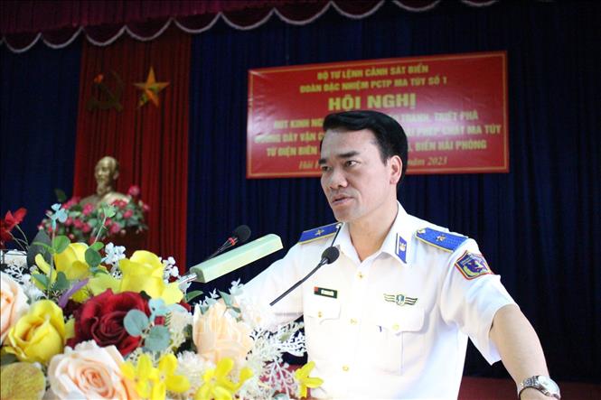 Thiếu tướng Vũ Trung Kiên - Phó Tư lệnh Cảnh sát biển phát biểu chỉ đạo tại Hội nghị. Ảnh: TTXVN phát

