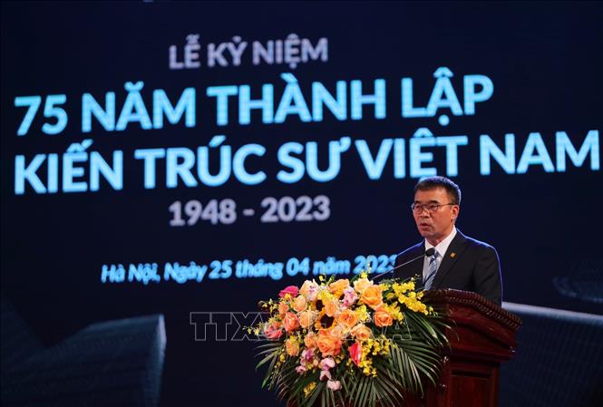 TS.KTS Phan Đăng Sơn - Chủ tịch Hội Kiến trúc sư Việt Nam phát biểu khai mạc. Ảnh: Hoàng Hiếu - TTXVN