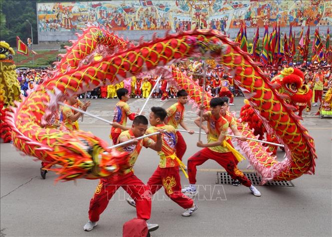 Màn múa rồng của các đội tại buổi lễ. Ảnh: Tuấn Đức - TTXVN