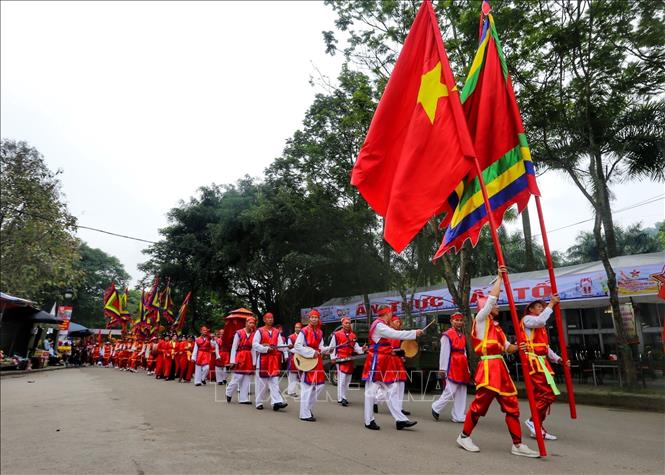Đoàn rước kiệu của xã Hy Cương, thành phố Việt Trì. Ảnh: Tuấn Đức - TTXVN
