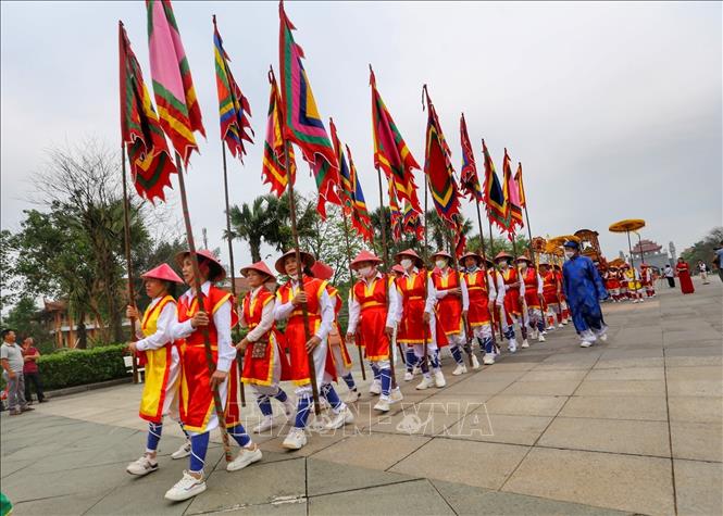 Đoàn rước kiệu của thị trấn Hùng Sơn (huyện Lâm Thao). Ảnh: Tuấn Đức - TTXVN