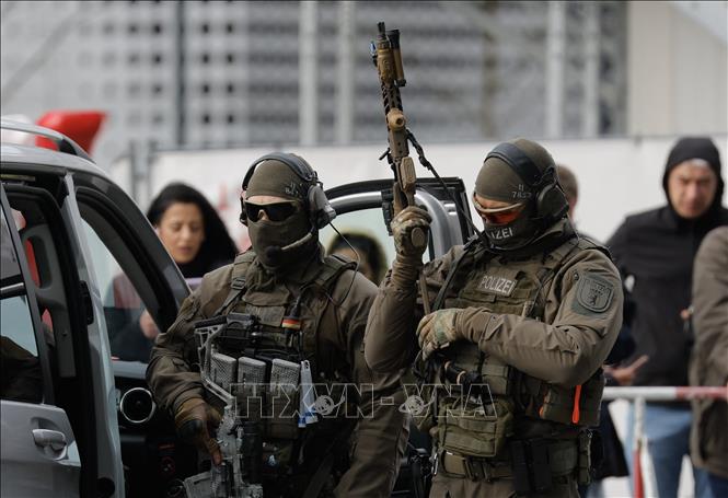 (Tư liệu) Cảnh sát Đức triển khai tăng cường an ninh tại thủ đô Berlin. Ảnh: AFP/ TTXVN