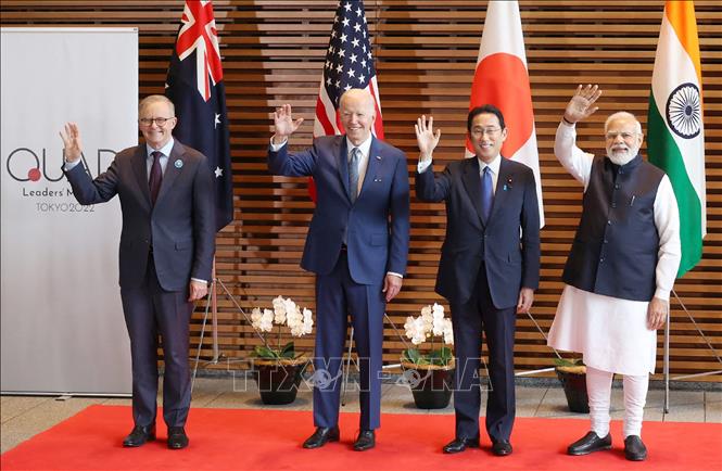 (Tư liệu) Tổng thống Mỹ Joe Biden (thứ 2, trái) trong cuộc họp báo cùng các nhà lãnh đạo Nhóm Bộ Tứ trước Hội nghị thượng đỉnh ở Tokyo, Nhật Bản, ngày 24/5/2022. Ảnh: AFP/TTXVN