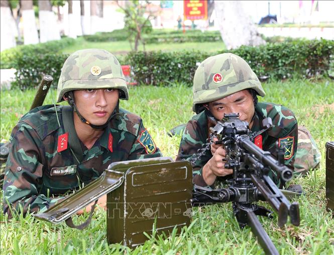 Chiến sĩ Trung đoàn Gia Định huấn luyện các phương án SSCĐ bảo vệ các mục tiêu, trụ sở của Thành phố Hồ Chí Minh trong ngày lễ, tết của dân tộc. Ảnh: Trọng Đức - TTXVN