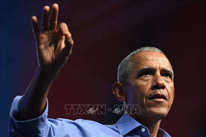 Cựu Tổng thống Mỹ Barack Obama phát biểu tại Philadelphia, Pennsylvania, ngày 5/11/2022. Ảnh: AFP/ TTXVN