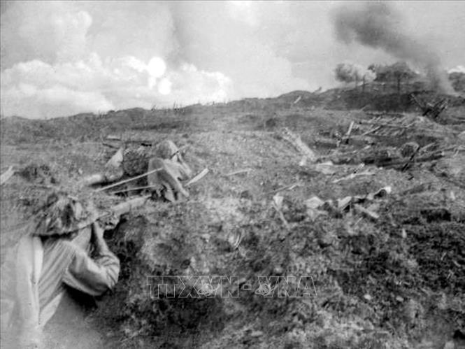 Cuộc chiến đấu diễn ra ác liệt trên khu vực đồi C. Ảnh: TTXVN