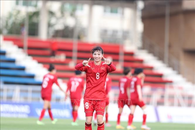 Thuy Trang scores the third goal for Vietnam in 89th minute. VNA Photo: Hoàng Linh 