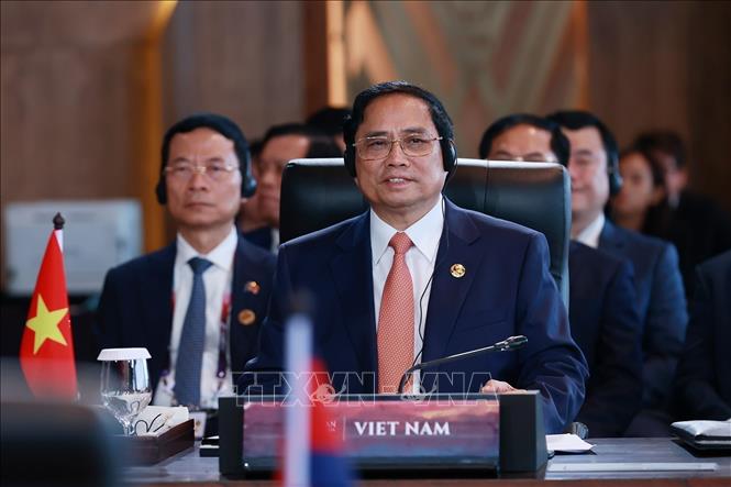 PM Pham Minh Chinh speaks at the plenary session on May 10. VNA Photo: Dương Giang