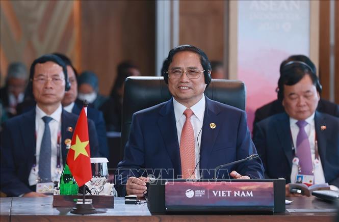 PM Pham Minh Chinh speaks at the plenary session on May 10. VNA Photo: Dương Giang