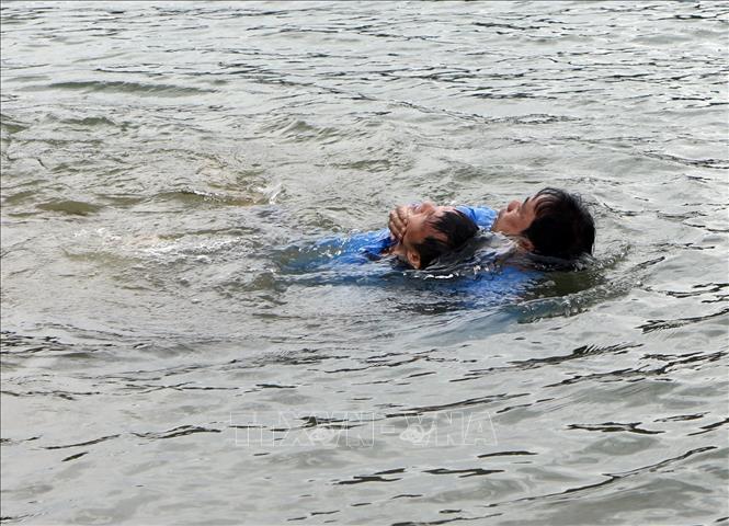 Vĩnh Phúc tập huấn sơ cấp cứu trẻ em bị đuối nước năm 2023 - Ảnh thời sự  trong nước - Văn hoá & Xã hội - Thông tấn xã Việt Nam (TTXVN)