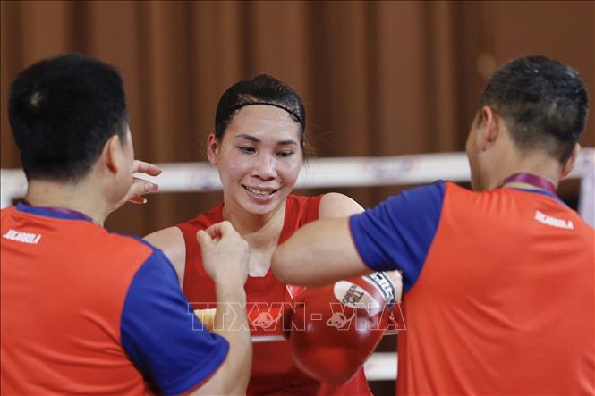 VĐV Hà Thị Linh giành HCV môn Boxing ở hạng cân 60-63kg nữ. Ảnh: TTXVN
