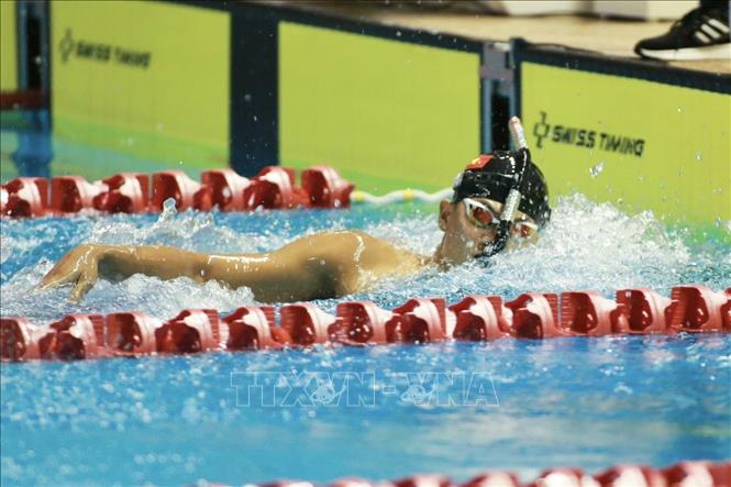 VĐV Vũ Đặng Nhật Nam giành HCV môn Lặn ở nội dung Vòi hơi chân vịt đôi 200m nam với thành tích 1 phút 38 giây 32. Ảnh: TTXVN