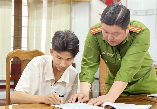 Trong ảnh: Đối tượng Võ Thanh Kiệt tại Cơ quan Công an. Ảnh: TTXVN phát