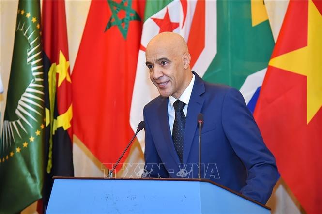 Moroccan Ambassador Jamale Chouaibi speaks at the celebration. Photo by courtesy/VNA