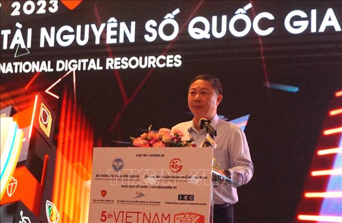 Trong ảnh: Ông Dương Anh Đức, Phó Chủ tịch UBND Thành phố Hồ Chí Minh, phát biểu chào mừng Hội thảo. Ảnh: Thu Hoài - TTXVN