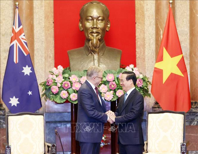 President Vo Van Thuong receives Australian Prime Minister Anthony Albanese in Hanoi on June 4. VNA Photo: Thống Nhất