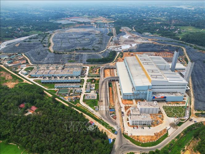 Nhà máy Điện rác Sóc Sơn chính thức đi vào vận hành giai đoạn 1 với công suất xử lý 1.000 tấn rác/ngày đêm, công suất phát điện đốt rác là 15 MW từ ngày 25/7/2022. Ảnh: Tuấn Anh - TTXVN