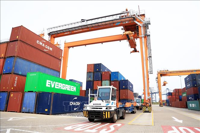 Việt Nam có 6 cảng biển vào Top cảng container hoạt động tốt nhất thế ...
