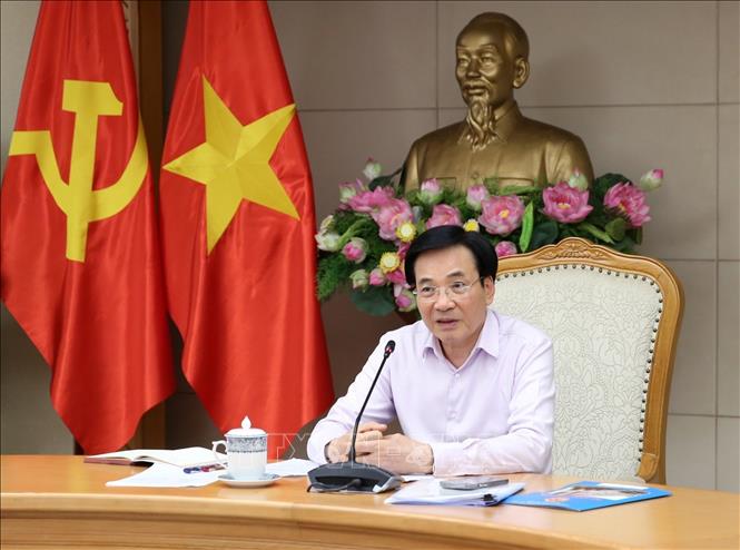 Bộ trưởng, Chủ nhiệm Văn phòng Chính phủ Trần Văn Sơn chủ trì buổi làm việc. Ảnh: TTXVN