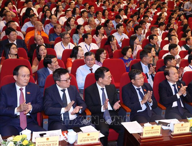 Các đại biểu tham dự Lễ trao Giải báo chí toàn quốc về Quốc hội và Hội đồng nhân dân (Giải Diên Hồng) lần thứ nhất - năm 2023. Ảnh: Thống Nhất – TTXVN