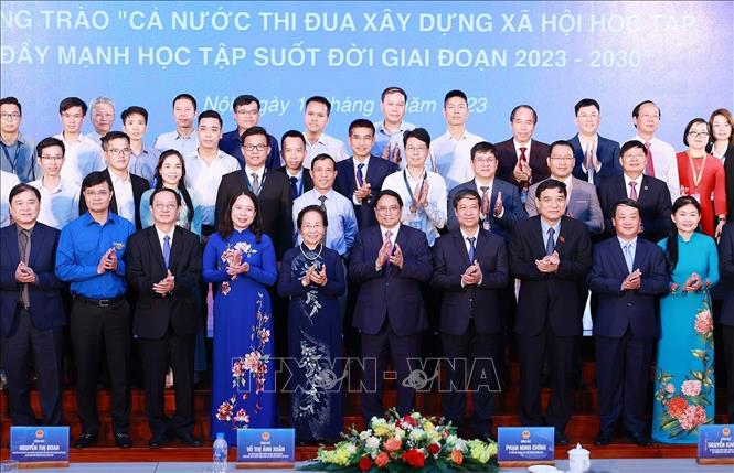 PM launches learning society building movement - VNA Photos - Vietnam News Agency (VNA)