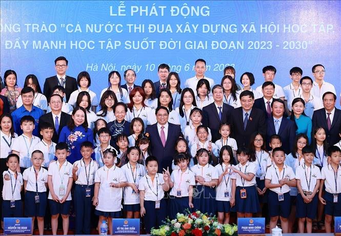 PM launches learning society building movement - VNA Photos - Vietnam News Agency (VNA)