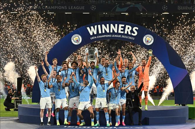 Phút đăng quang vô địch UEFA Champions League của các cầu thủ Manchester City, ngày 10/6/2023. Ảnh: AFP/TTXVN