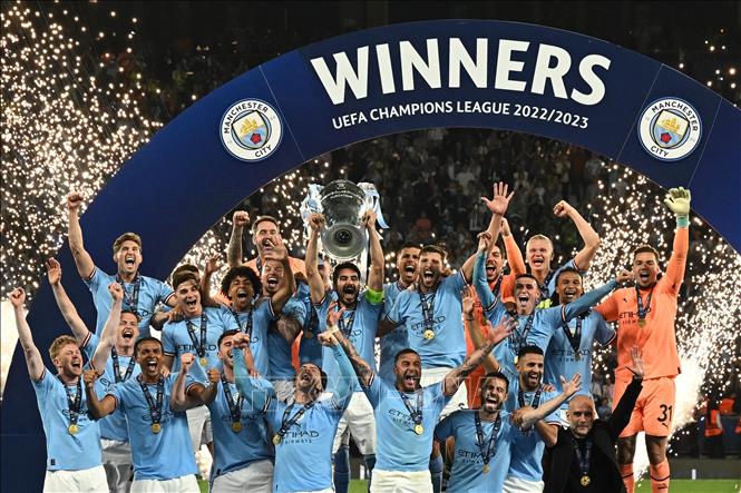 Phút đăng quang vô địch UEFA Champions League của các cầu thủ Manchester City, ngày 10/6/2023. Ảnh: AFP/TTXVN